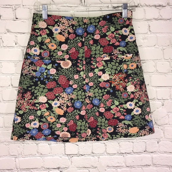 Zara Dresses & Skirts - Zara floral mini skirt